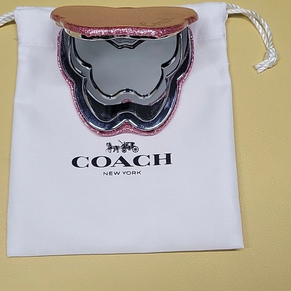 Coach Glitter Butterfly Compact Pink Mirror NWT - Picture 4 of 4